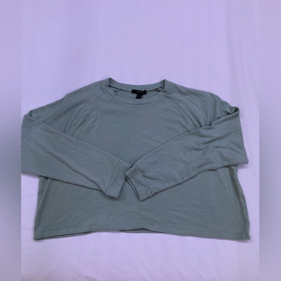 Forever 21 Long Sleeve Seafoam Green Crop Top - Picture 5 of 5